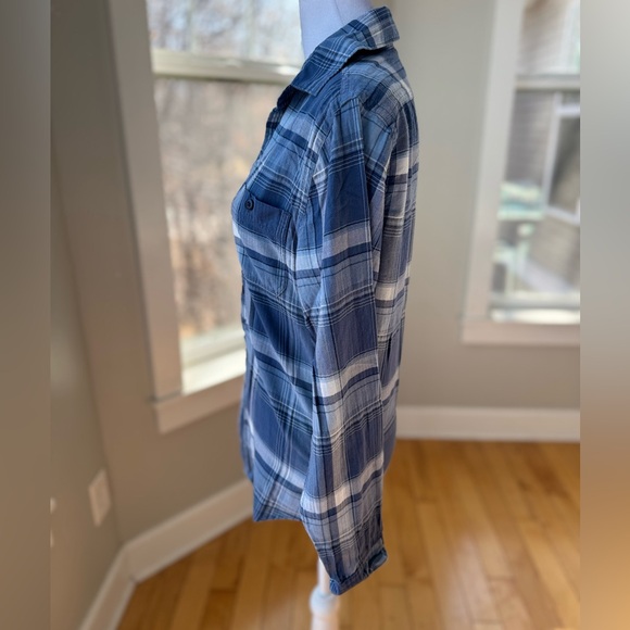 Express Blue and White Plaid Flannel Button Down Shirt Size XS - Picture 2 of 8